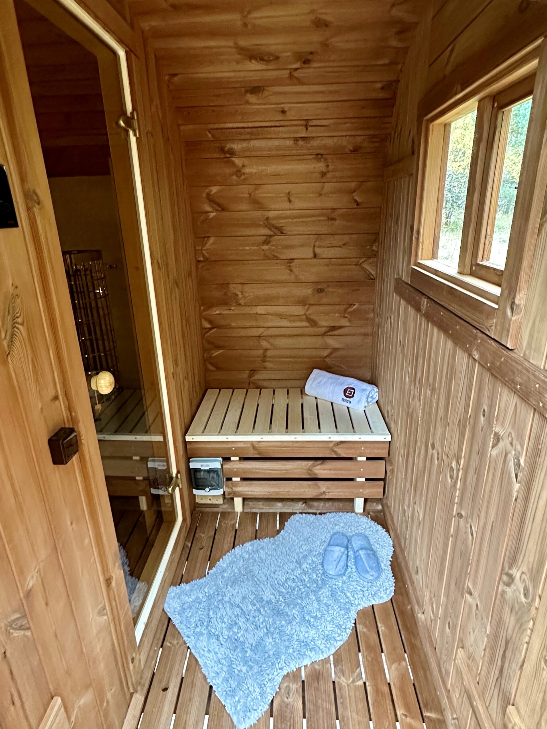 Quadro Sauna mit Seiteneingang